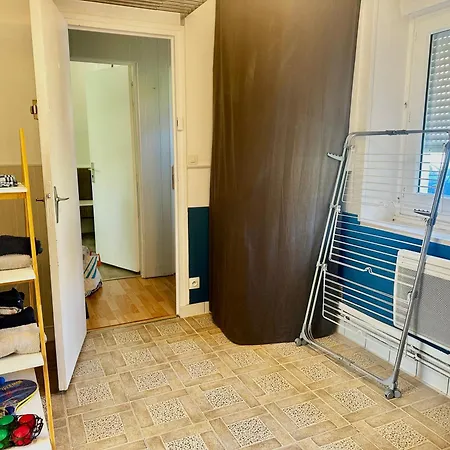 Appart' - Avec Terrasse A 7km Des Plages